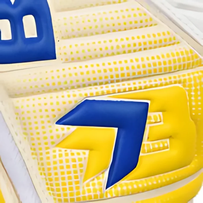 Premium Customizable Goalkeeper Gloves with Advanced Grip Technology - Image 3